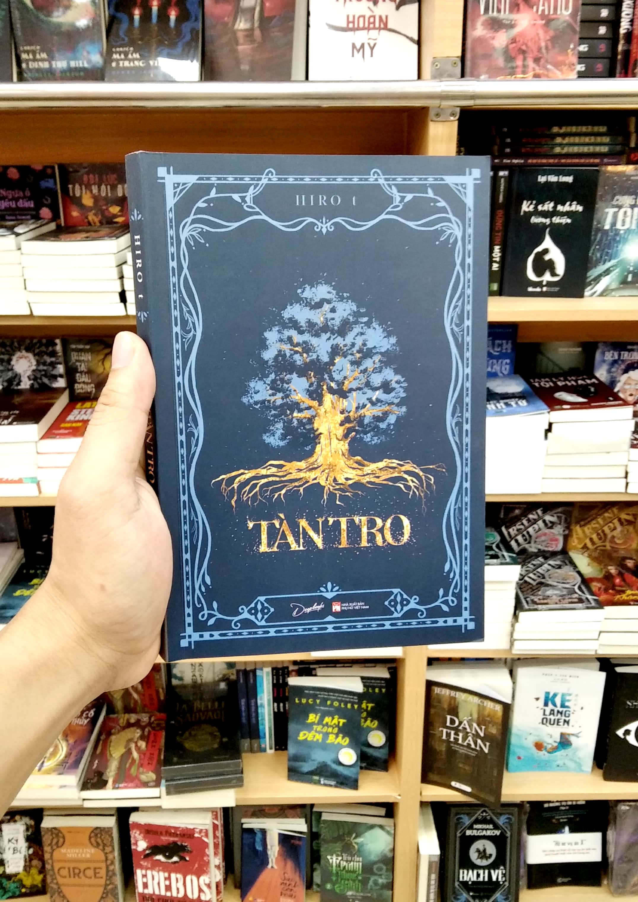 tàn tro - Ảnh 12